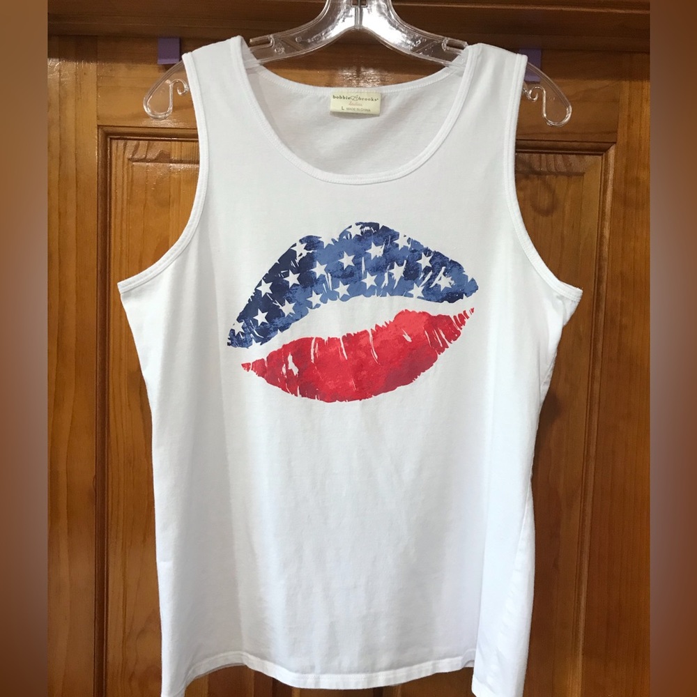Bobbie Brooks Graphic Tank Top Shirt
Lips American Flag Stars Red White & Blue - Picture 3 of 12